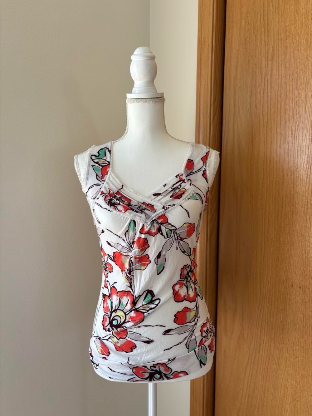 American Rag Cie White Floral V-Neck Sleeveless Tank with Red & Green Print
